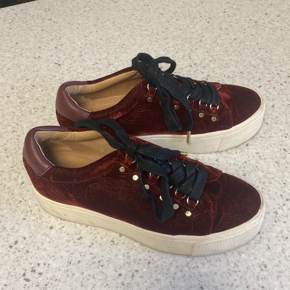 Joie sneakers size 6.